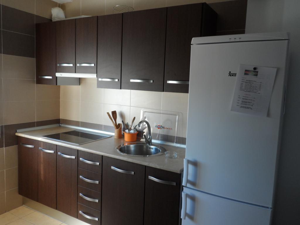Hostal Via Del Caminante Madrigalejo ภายนอก รูปภาพ