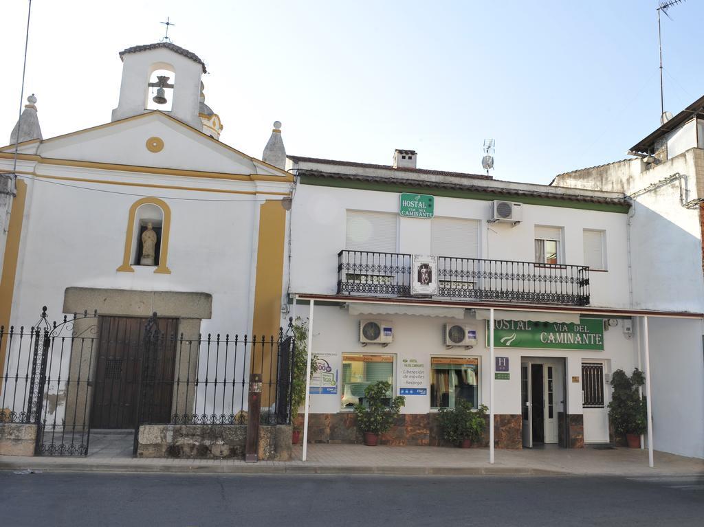 Hostal Via Del Caminante Madrigalejo ภายนอก รูปภาพ